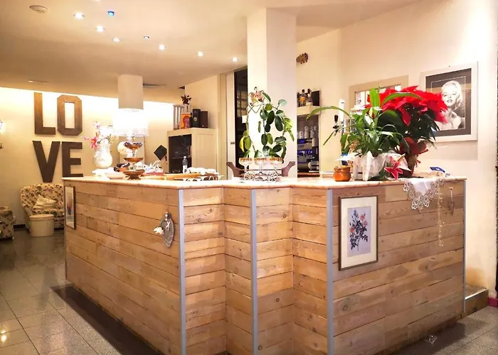 Hotel Garisenda B&B - In Centro A Riccione -