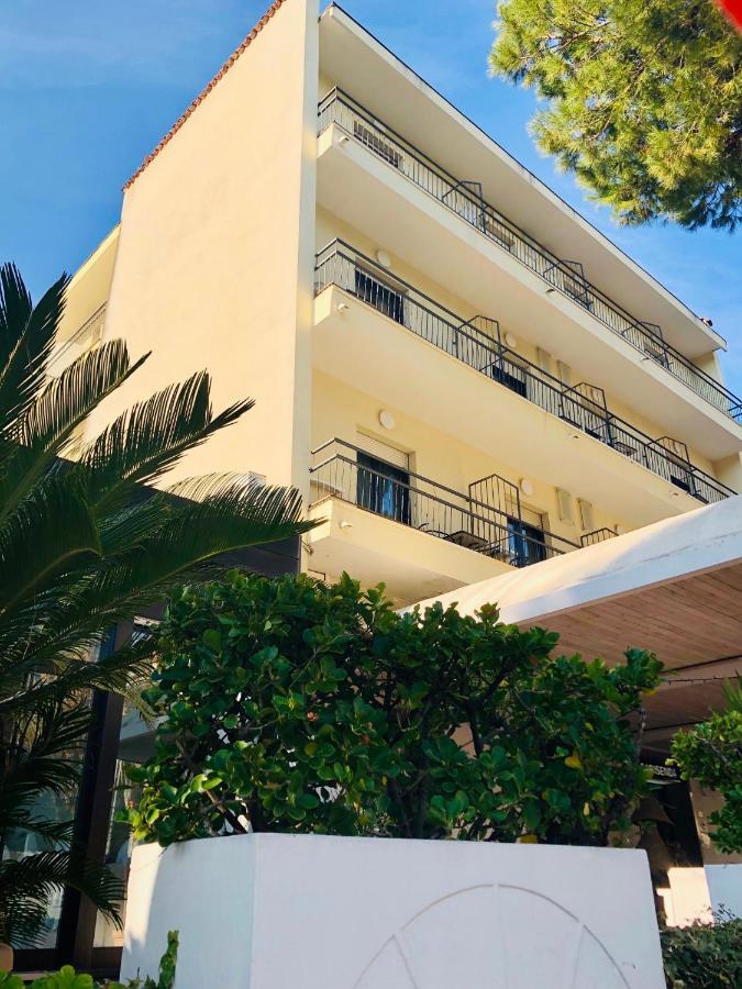 Garisenda - In Centro A - 3* Riccione