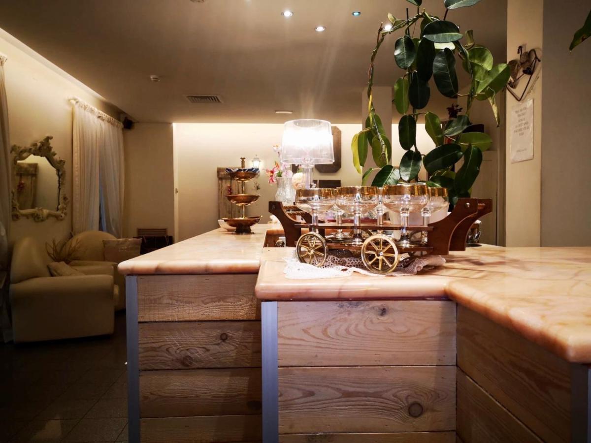 Garisenda -b&b&brunch In Centro A Riccione- Hotel Riccione